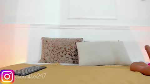 Snapshot of aleksandra_miller chatting on 03/08/25, 03:35 Aleksandra online show from 03/08/25, 03:35