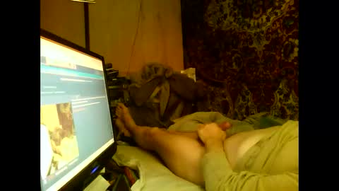 Snapshot of alekss4 chatting on 12/30/24, 04:20 alekss4 online show from 12/30/24, 04:20