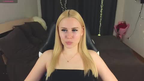 Alena online show from 02/21/25, 02:16