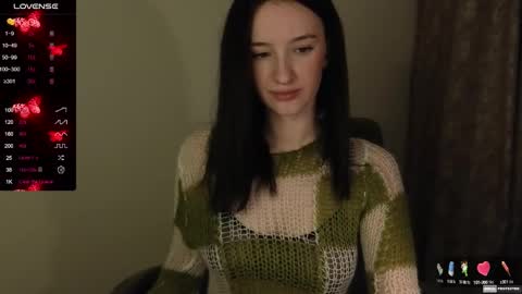 Snapshot of alena_navi chatting on 12/21/24, 06:44 Alena online show from 12/21/24, 06:44