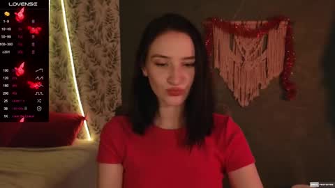 Snapshot of alena_navi chatting on 01/07/25, 01:06 Alena online show from 01/07/25, 01:06