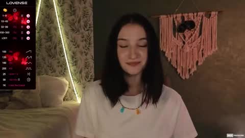 Snapshot of alena_navi chatting on 01/16/25, 05:23 Alena online show from 01/16/25, 05:23