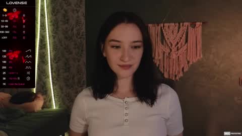 Snapshot of alena_navi chatting on 01/21/25, 03:15 Alena online show from 01/21/25, 03:15