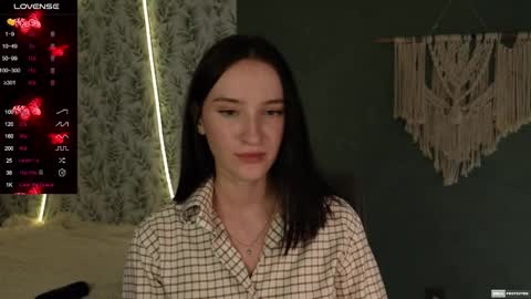 Snapshot of alena_navi chatting on 01/30/25, 06:46 Alena online show from 01/30/25, 06:46