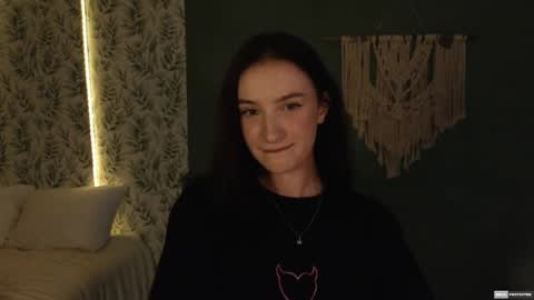 Snapshot of alena_navi chatting on 01/31/25, 08:43 Alena online show from 01/31/25, 08:43