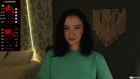 Snapshot of alena_navi chatting on 02/01/25, 09:29 Alena online show from 02/01/25, 09:29