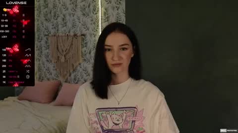 Snapshot of alena_navi chatting on 02/20/25, 02:24 Alena online show from 02/20/25, 02:24