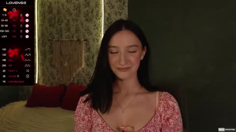 Snapshot of alena_navi chatting on 02/28/25, 06:31 Alena online show from 02/28/25, 06:31