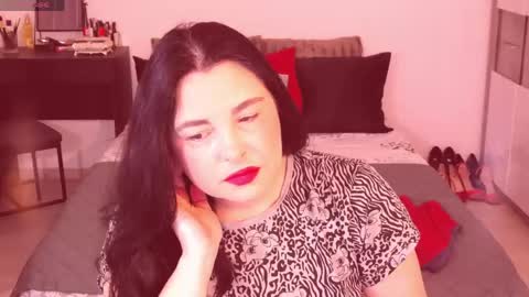 Snapshot of alenni chatting on 05/11/26, 03:01 Alenni online show from 05/11/26, 03:01