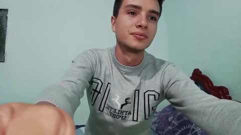 Snapshot of aleo_011 chatting on 12/25/24, 01:53 Alejandro online show from 12/25/24, 01:53