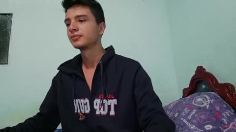 Snapshot of aleo_011 chatting on 12/29/24, 01:45 Alejandro online show from 12/29/24, 01:45