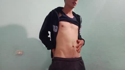 Snapshot of aleo_011 chatting on 01/04/25, 02:03 Alejandro online show from 01/04/25, 02:03