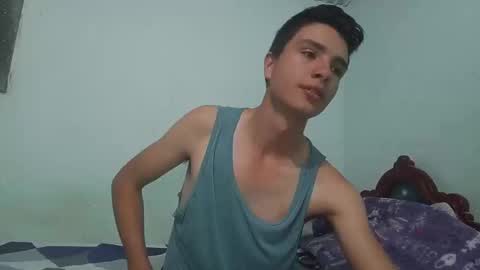 Snapshot of aleo_011 chatting on 01/14/25, 02:08 Alejandro online show from 01/14/25, 02:08