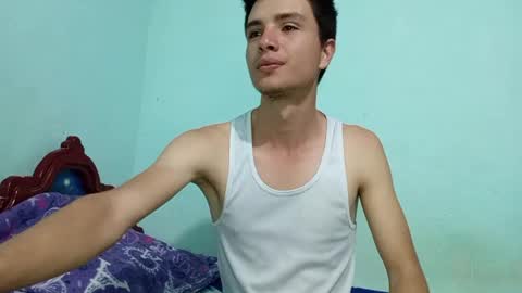 Snapshot of aleo_011 chatting on 01/24/25, 01:03 Alejandro online show from 01/24/25, 01:03