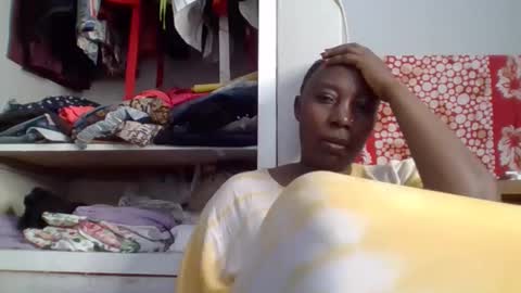 Noreen Kennth and Emilly online show from 10/24/25, 08:00