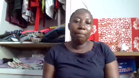 Noreen Kennth and Emilly online show from 10/27/25, 08:51