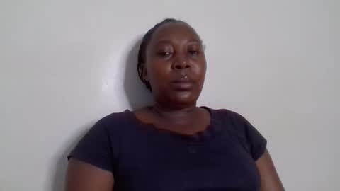 Noreen Kennth and Emilly online show from 02/02/26, 08:02