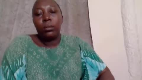 Noreen Kennth and Emilly online show from 04/05/26, 07:33