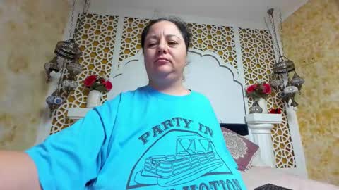 alesha_arabian_ online show from 12/16/25, 05:34