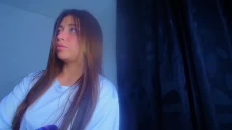 QUEEN OFF MILk  IM BACK  15 NOV online show from 02/21/25, 11:32