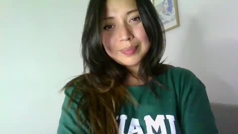 Snapshot of aleska_dollx chatting on 01/07/26, 09:17 QUEEN OFF MILk IM BACK 15 NOV online show from 01/07/26, 09:17