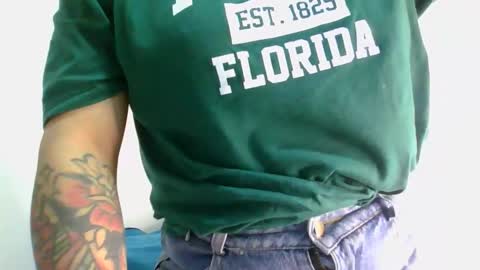 Snapshot of aleska_dollx chatting on 02/24/26, 09:02 QUEEN OFF MILk IM BACK 15 NOV online show from 02/24/26, 09:02