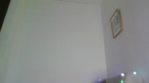 QUEEN OFF MILk  IM BACK  15 NOV online show from 03/13/26, 09:43