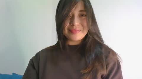 QUEEN OFF MILk  IM BACK  15 NOV online show from 04/14/26, 07:42