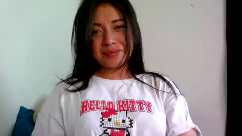 QUEEN OFF MILk  IM BACK  15 NOV online show from 06/28/26, 07:20
