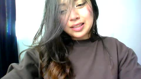 QUEEN OFF MILk  IM BACK  15 NOV online show from 07/15/26, 09:20