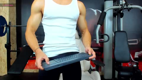 Snapshot of aless_king chatting on 02/08/25, 11:55 Alessandro King online show from 02/08/25, 11:55