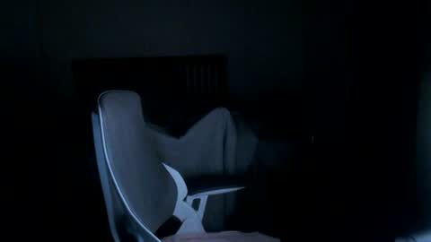 Snapshot of alessalindo840 chatting on 07/20/26, 10:39 AlessaBabyGirl840 online show from 07/20/26, 10:39