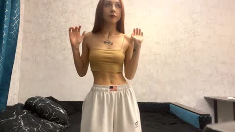 Snapshot of alessandralogalbo chatting on 02/25/26, 01:43 Emma online show from 02/25/26, 01:43