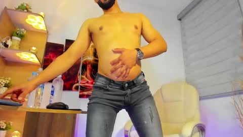 ALESSANDRO  WYE online show from 01/25/25, 07:49