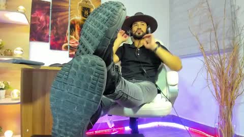 ALESSANDRO  WYE online show from 02/09/25, 05:29