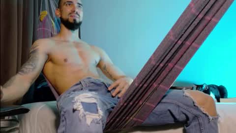 Kciqu3  Independent model online show from 02/08/26, 05:16