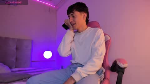 Alessandro Dybala online show from 02/07/25, 11:34