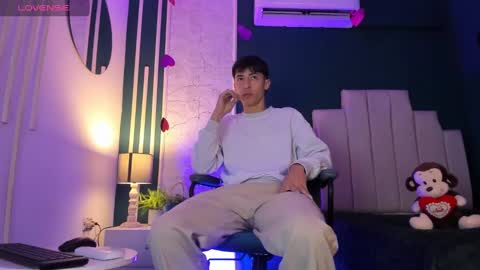 Alessandro Dybala online show from 02/16/25, 11:59