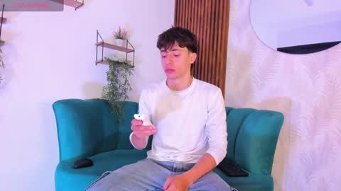 Alessandro Dybala online show from 09/24/25, 11:46