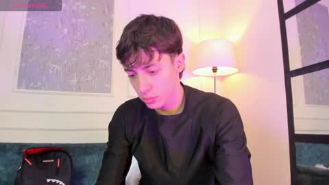 Alessandro Dybala online show from 12/16/25, 12:54