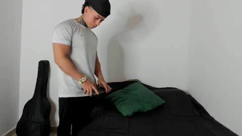 Alessandro online show from 04/16/26, 12:44