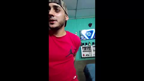 Snapshot of alessandrobooy chatting on 12/21/25, 02:13 alessandro online show from 12/21/25, 02:13