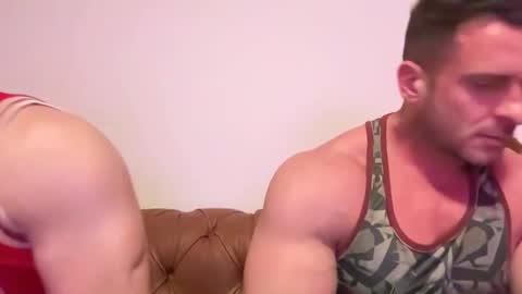 Snapshot of alessandrobuilder chatting on 01/22/25, 10:37 Alessandrobuilder online show from 01/22/25, 10:37