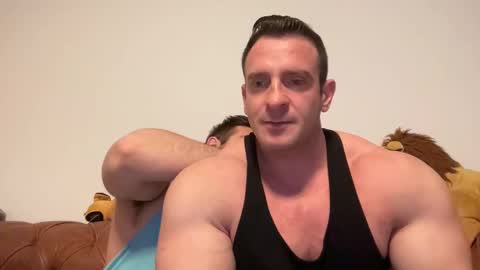 Snapshot of alessandrobuilder chatting on 03/07/25, 11:05 Alessandrobuilder online show from 03/07/25, 11:05