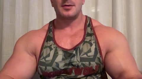 Snapshot of alessandrobuilder chatting on 09/16/25, 09:38 Alessandrobuilder online show from 09/16/25, 09:38