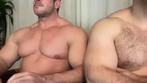 Snapshot of alessandrobuilder chatting on 11/22/25, 12:09 Alessandrobuilder online show from 11/22/25, 12:09