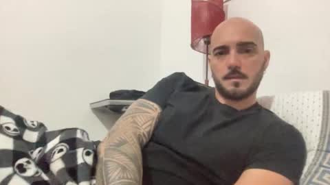 Snapshot of alessandromori91 chatting on 12/15/25, 11:42 alessandromori91 online show from 12/15/25, 11:42