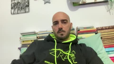 alessandromori91 online show from 04/15/26, 08:20