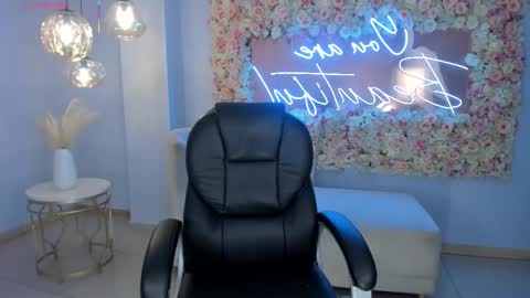 Snapshot of alessaromero chatting on 11/06/25, 07:48 ALESSA ROMERO online show from 11/06/25, 07:48