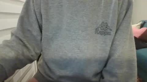 Snapshot of alessex24 chatting on 12/31/24, 12:43 Alex online show from 12/31/24, 12:43